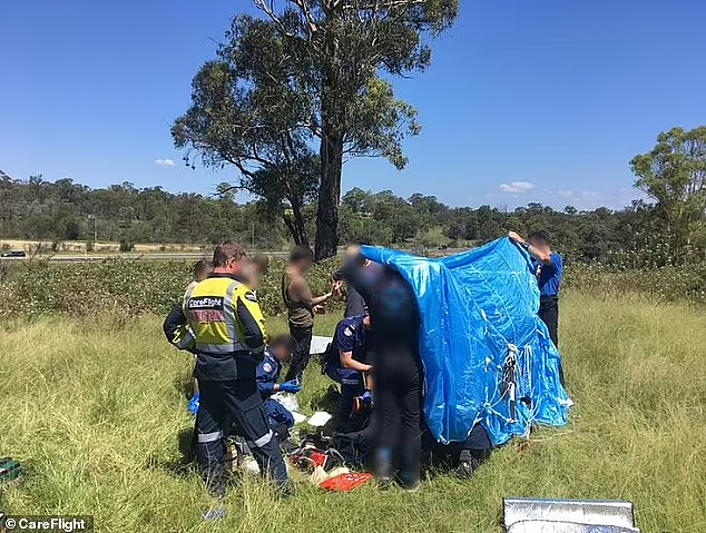 澳男跳伞遭意外被困树上，跌落10米高空后送医！救护人员：他应该去买彩票（组图） - 3