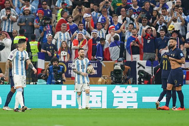 梅西封王！阿根廷总比分7-5战胜法国，时隔36年再夺世界杯冠军（视频/组图） - 3