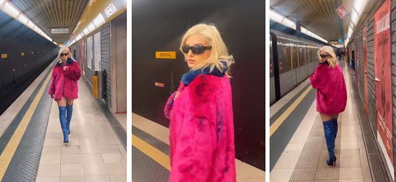 意大利女歌手米兰地铁脱衣全裸，春光乍泄、一览无余（组图） - 2