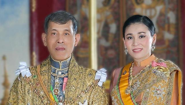 泰国44岁长公主病情持续恶化，国王和王后无法探望，民众纷纷祈福（组图） - 6