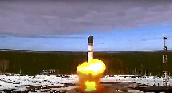 ▲▼俄羅斯外號「撒旦-2」（Satan-2）的洲際彈道飛彈「RS-28薩爾馬特」（RS-28 Sarmat missile）。（圖／達志影像／美聯社）