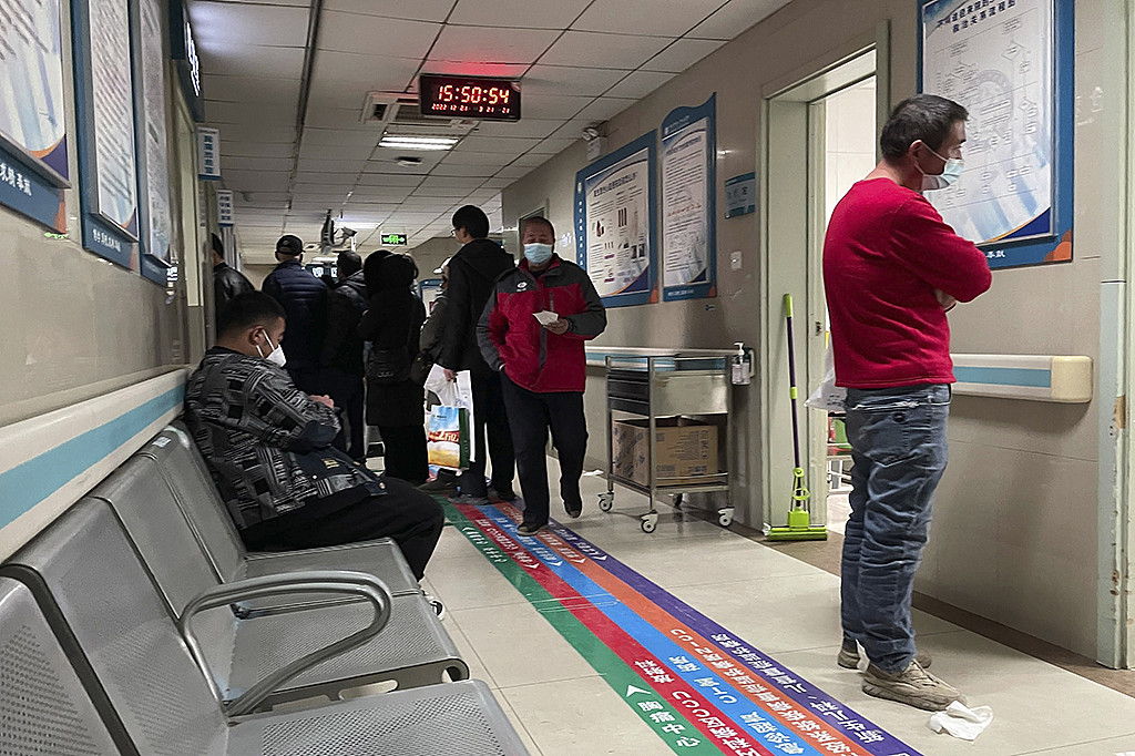 河北省保定市第二中央医院的急诊室。摄于2022年12月21日 。(美联社)