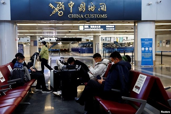 北京国际机场候机的旅客 (2022年12月27日)