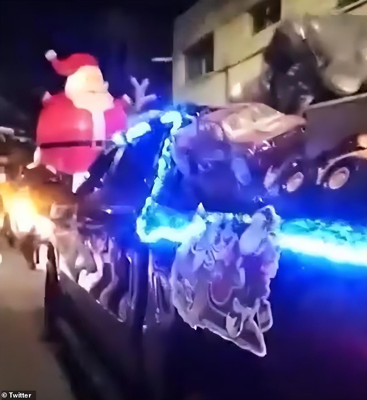 邪恶版圣诞老人？墨西哥贩毒集团沿街发放圣诞礼物，还受民众爱戴（组图） - 2