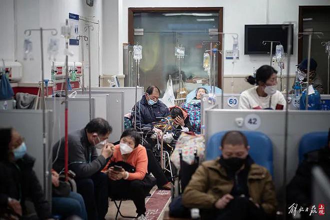 上海“重症高峰已慢慢出现”， 医院呼吁分流就诊让出“生命通道”（组图） - 18