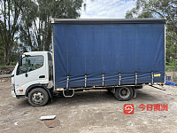 2010年Hino300货车卡车低价出售