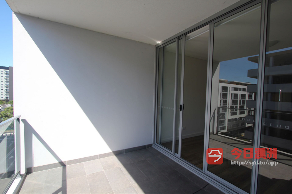 今日悉尼Wolli Creek 两房两位公寓整租 步行5分钟至大型购物中心火车站 Wolli Creek 两房两位公寓整租 步行5分钟至大型购物中心火车站