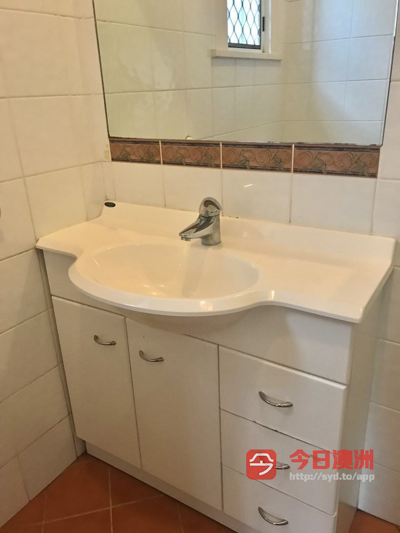 今日堪培拉Hurstville 特大明亮舒适主人套间230周不和房东同住 Hurstville 特大明亮舒适主人套间230周不和房东同住