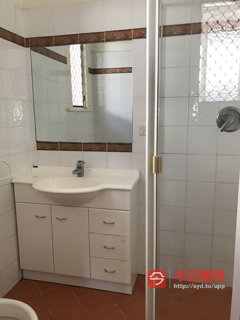 今日堪培拉Hurstville 特大明亮舒适主人套间230周不和房东同住 Hurstville 特大明亮舒适主人套间230周不和房东同住