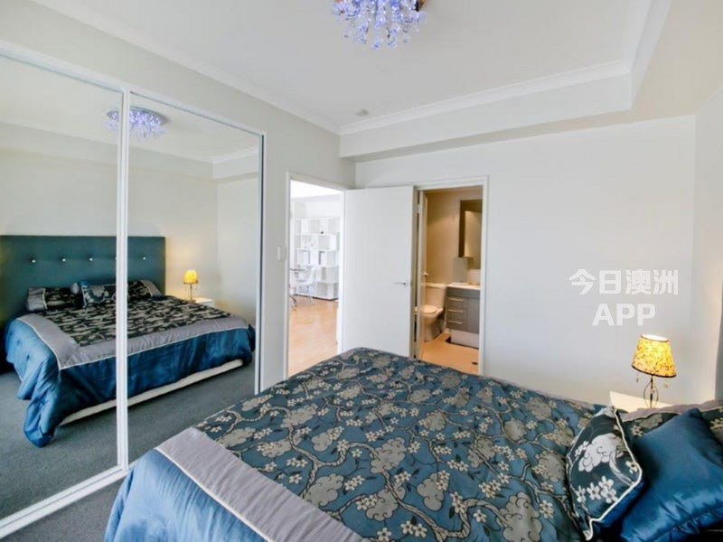 Melbourne City Neat  clean 1bed fully furnished ready for move in Now