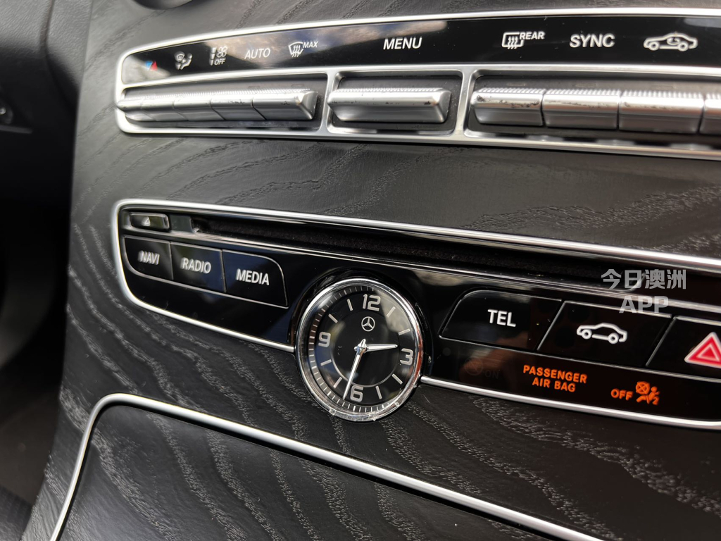 2017年 MercedesBenz C200顶配豪华轿车仅三万九千公里免费三年保修
