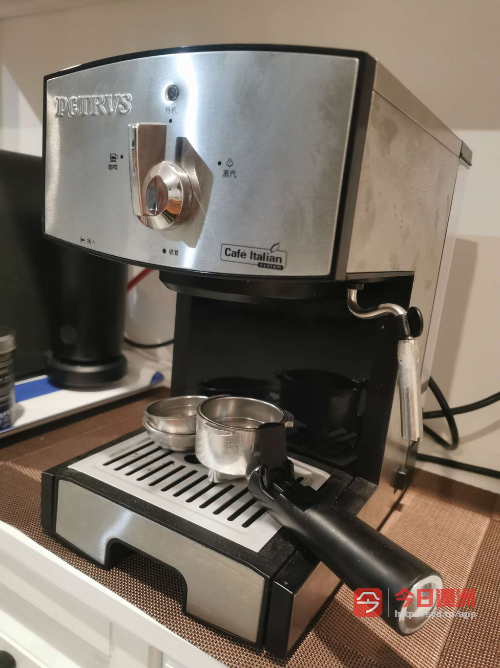 出售几乎全新的柏翠意式咖啡机