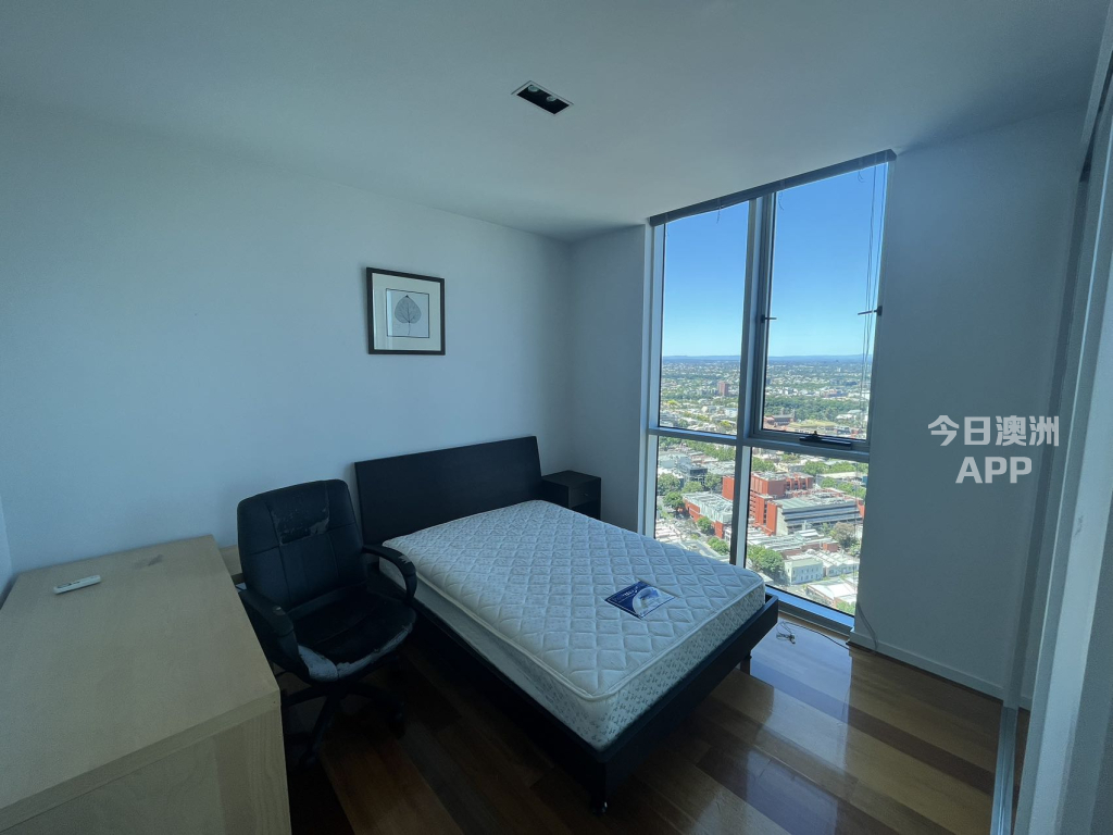Melbourne City 墨尔本city 483攀岩楼高层明亮单间出租