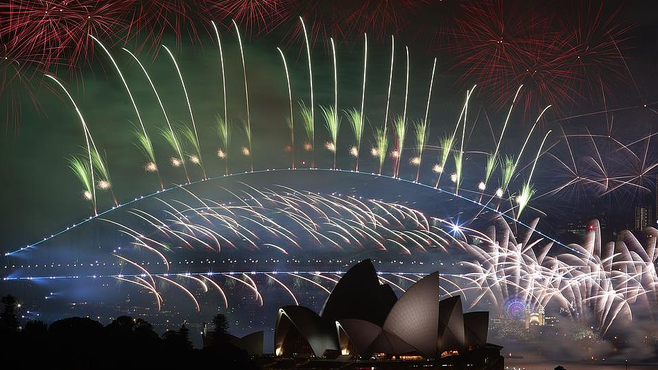 悉尼跨年烟花秀闪耀夜空，10万种烟花特效美翻天（组图） - 18