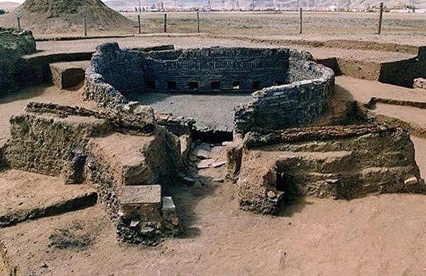 位於蒙古中部的哈拉和林遺址在1889年被發現以來，持續受到研究。（圖／取自「清文...