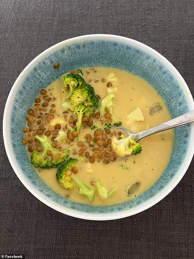 A savvy shopper has shared her simple and nourishing $3 curry recipe for when you don't feel like cooking - and it only uses four ingredients