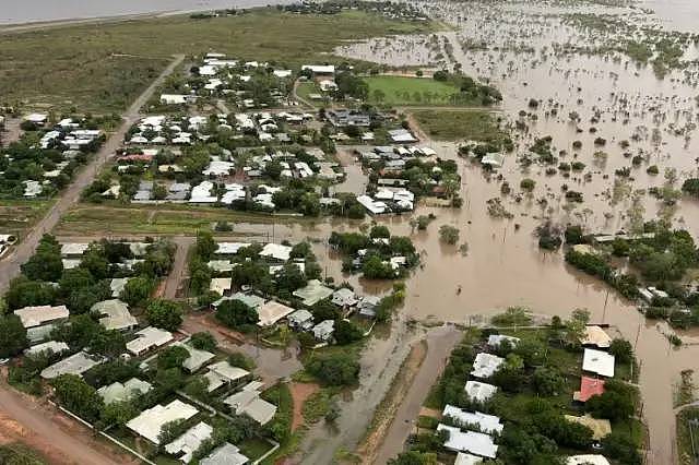 西澳遇有史以来最大洪水，多地交通阻断，通讯断联，救援进行中（组图） - 2