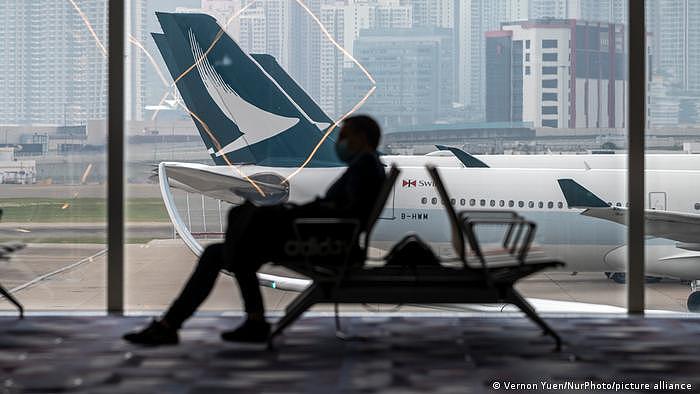香港与中国大陆的边境即将重新开放，两地之间的航班也将大幅增加