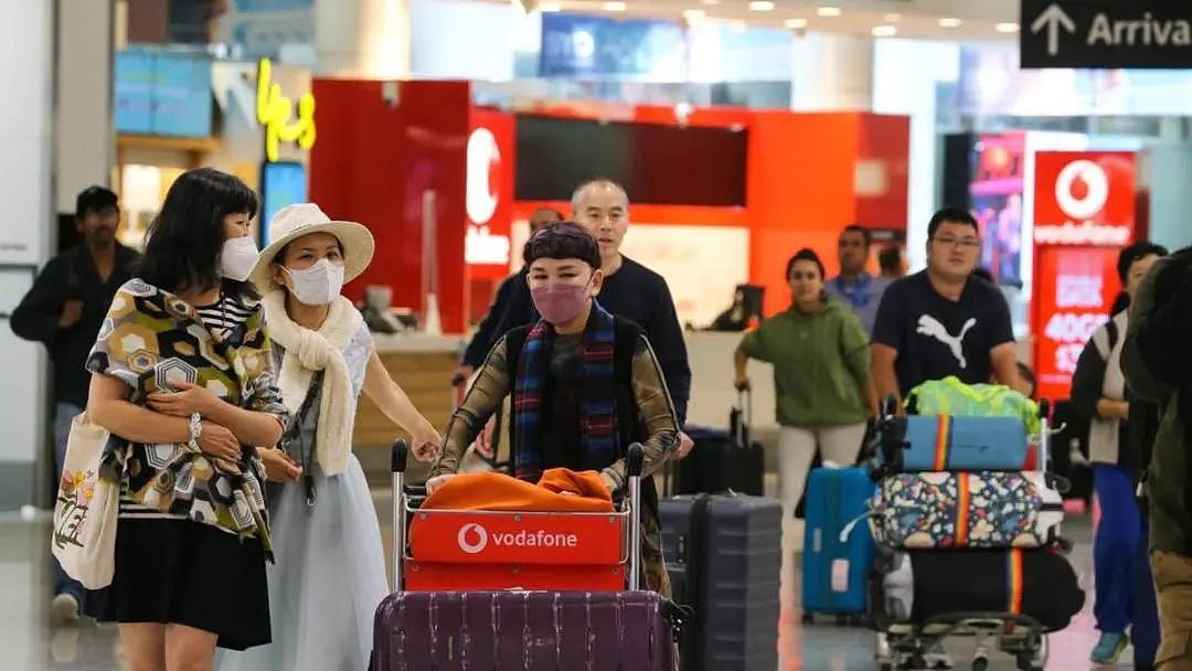 西澳州长麦高文支持对中国旅客实施COVID检测（图片） - 4