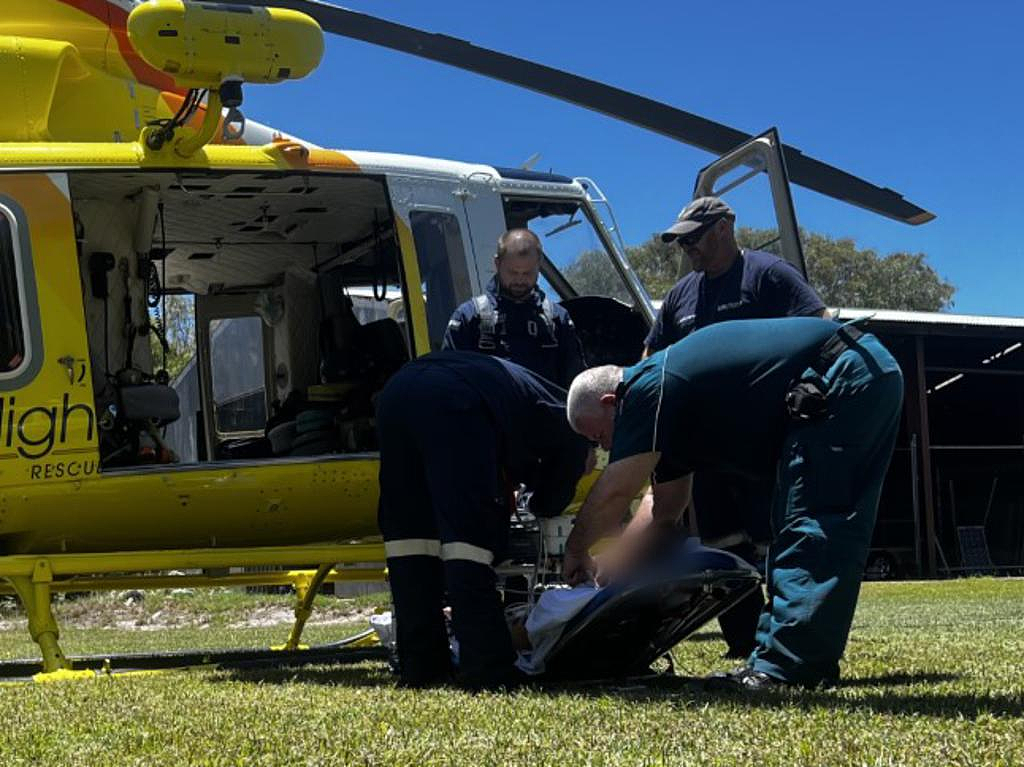 澳洲海滩发生事故，一家五口乘车侧翻，2小孩颈部受伤送医（组图） - 3
