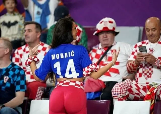 克罗地亚最美女球迷：世界杯时多名球员找我约炮（组图） - 6