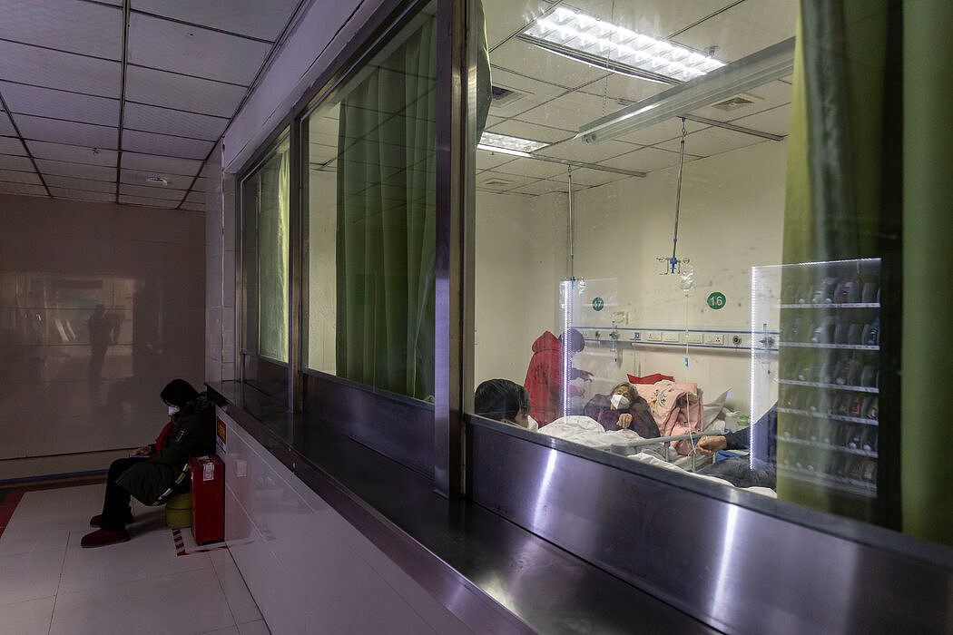 周三，马小集村所属滑县的主要医院的急诊科。