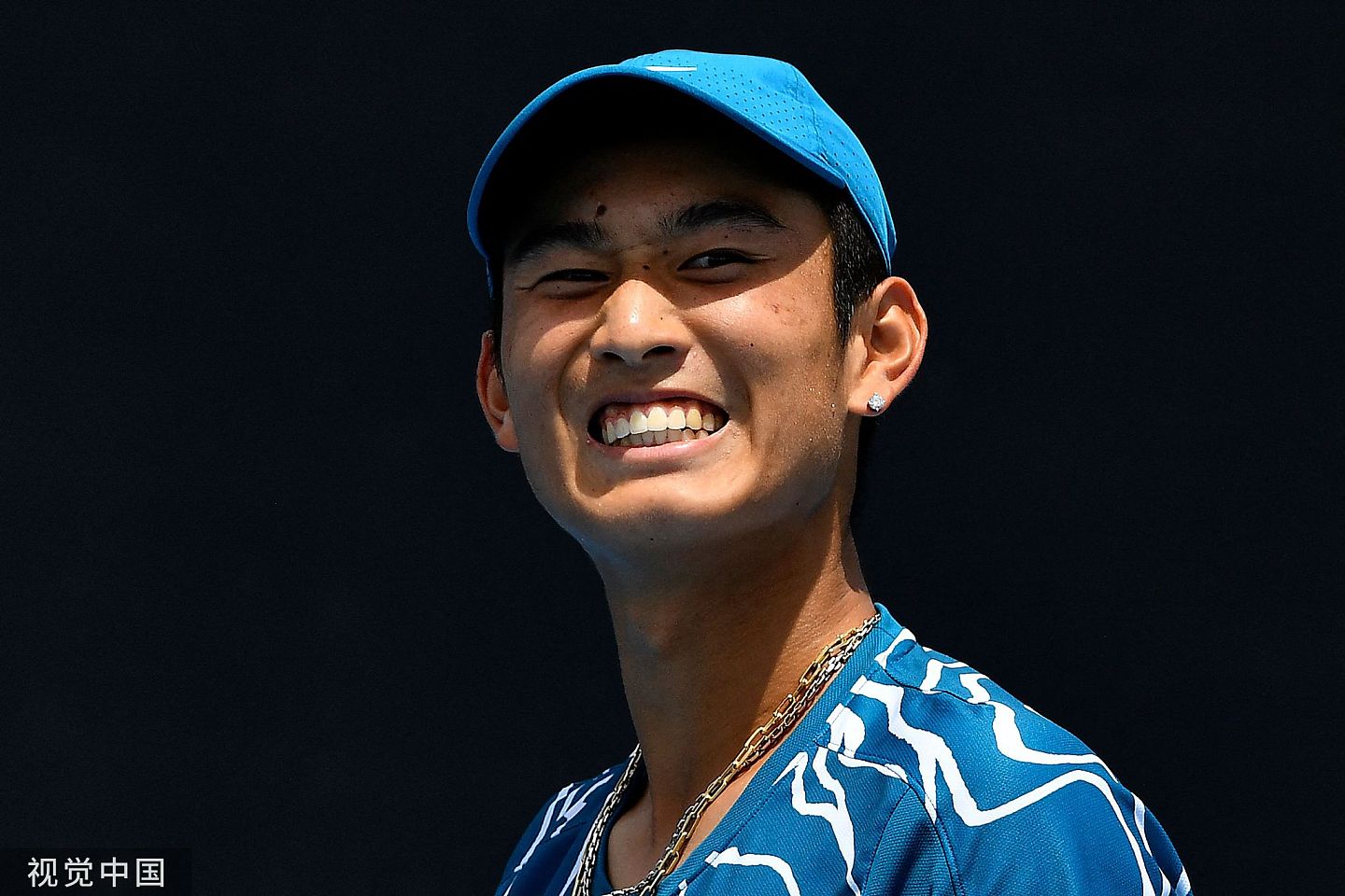 17岁商竣程惊艳！中国男网拿下澳网正赛历史首胜（视频/组图） - 1