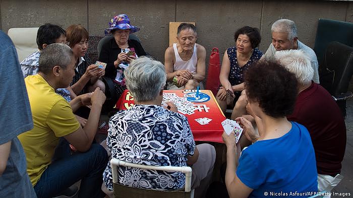 60岁以上老人占中国人口的五分之一