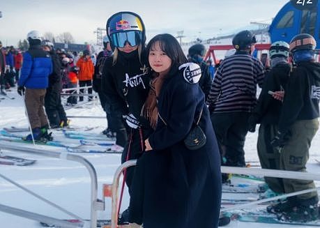 谷爱凌惊现加拿大滑雪+吃火锅：华人兴奋晒合影（组图） - 9