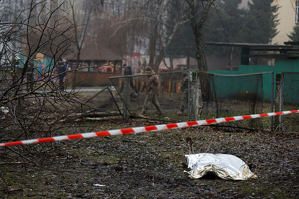 ▲▼ 乌克兰基辅地区18日发生直升机坠毁意外。 （图／路透）