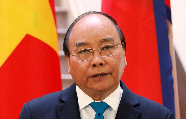 越南国家主席主动请辞  把连任的习近平比下去了？
