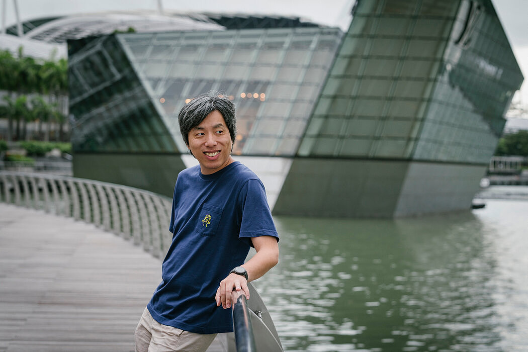 经营一家游戏公司的刘宇宁说，他打算把在香港的业务搬到新加坡去。