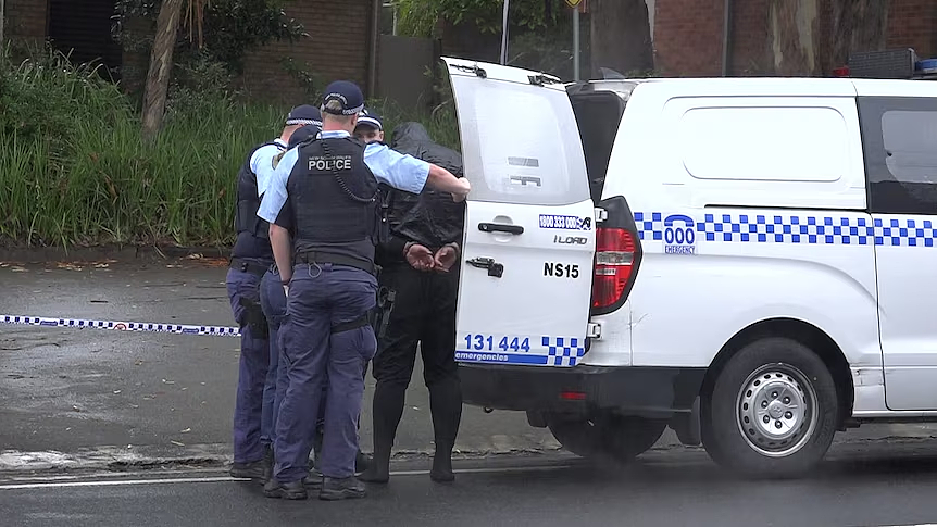 悉尼男子遭袭击被强行塞进车，4人被捕！警方：或与帮派有关（图） - 2