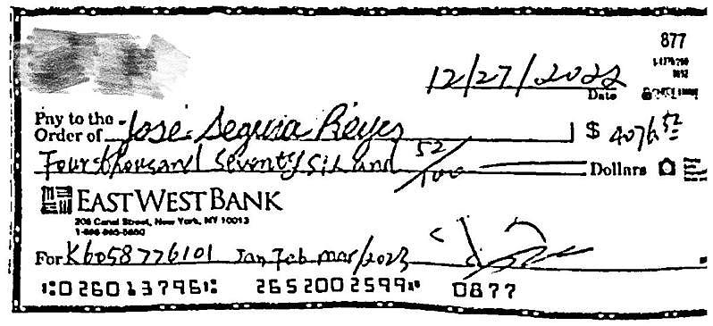 根據銀行紀錄及支票照片，陳先生支票收件人的名字已被竄改。(陳先生提供)