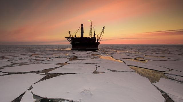 俄罗斯冰天雪地里的油田。2016年资料图片