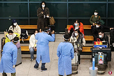 韩国延长停发中国公民赴韩短期签证至下月底（图）