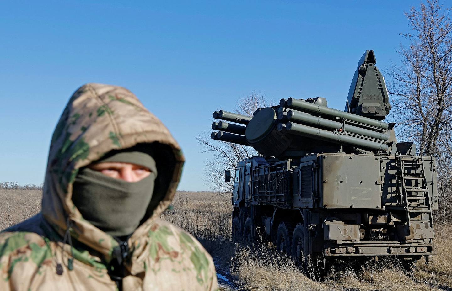 根据华府智库战争研究所（ISW）的分析，刚刚换了对乌总指挥的俄军有可能放弃争夺顿涅茨克巴赫穆特（Bakhmut, Donetsk），改在卢甘斯克（:Lugansk）发动对乌新一轮攻势。 图为卢甘斯克的俄军部署。 （Reuters）
