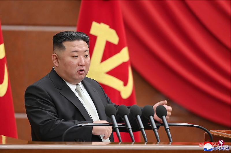 蓬佩奥回忆录爆料： 金正恩称美军驻守韩国，可使朝鲜免受中国威胁（图） - 1