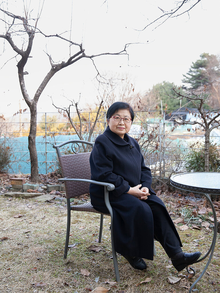 曾在2017年至2018年担任女性家族部部长的郑铉栢扭转韩国出生率急剧下滑的努力失败了。她说失败的主要原因在于该国的“父权文化”。