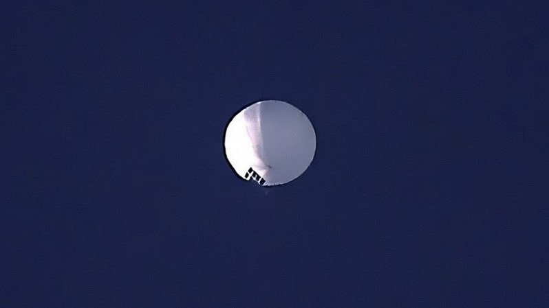 大陆专家认为，美国指控大陆释放间谍气球说法无稽。 美联社