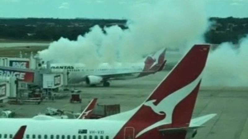 墨尔本机场发生火灾，现场浓烟滚滚！澳航客机距起火点仅数米（图） - 2