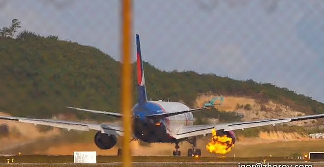 俄罗斯载321人客机引擎突然起火、轮胎爆炸！（组图） - 2