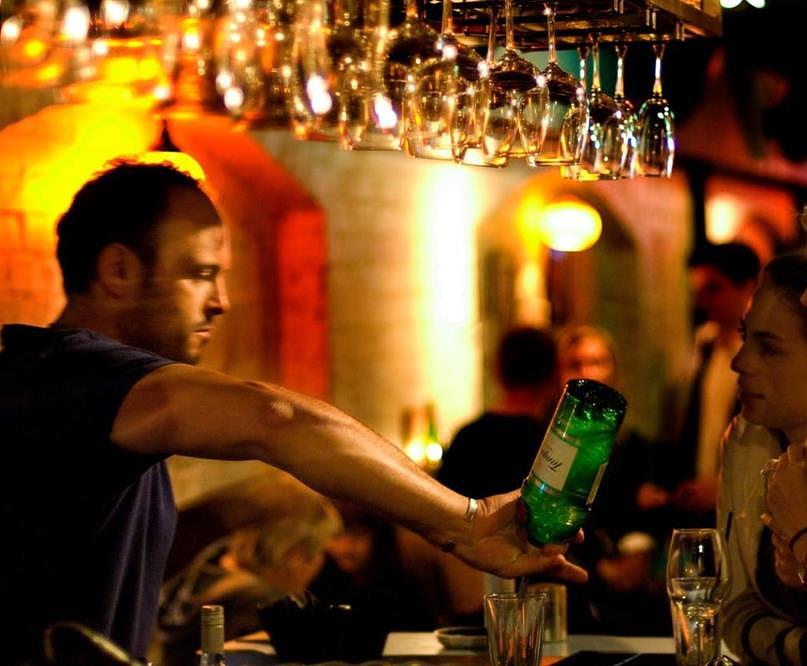 经营13年，悉尼CBD知名酒吧宣布关闭！顾客大失所望：一个时代的结束（组图） - 3