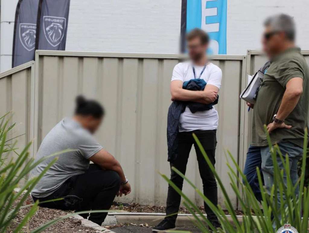 警方突袭悉尼多地，捣毁贩毒团伙！缴获现金和毒品，3人被控罪（组图） - 6