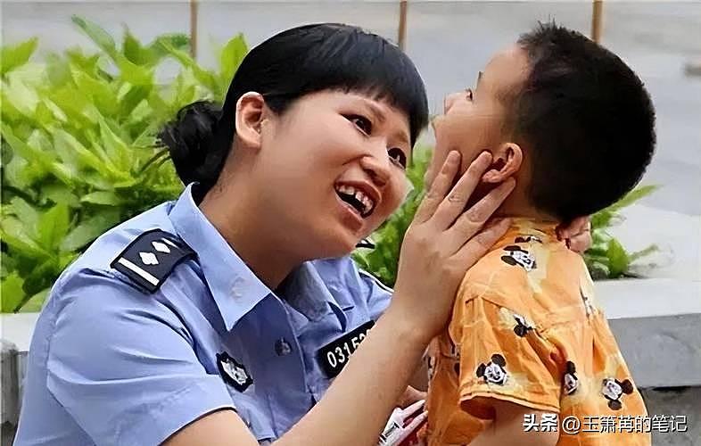 “警察妈妈”蒋晓娟，汶川废墟中曾哺乳9婴，如今如何了（组图） - 17