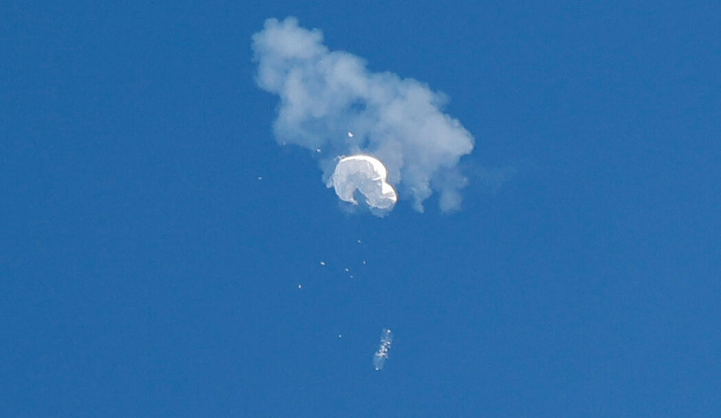 2月4日，一架美国战斗机在南卡罗来纳州海岸将中国气球击落。