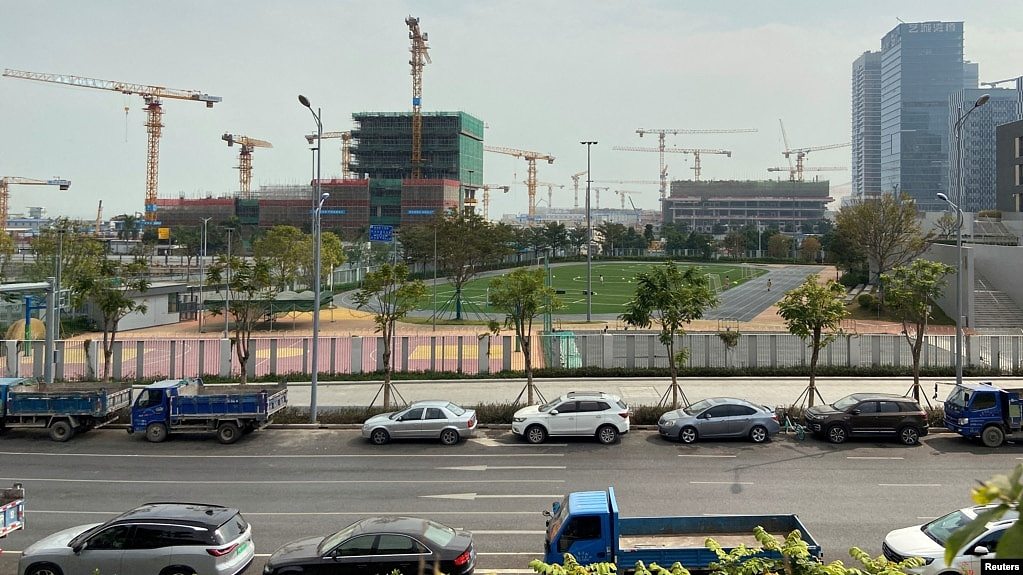 中国广东深圳防疫动态清零建筑工地停工。（2021年11月19日）