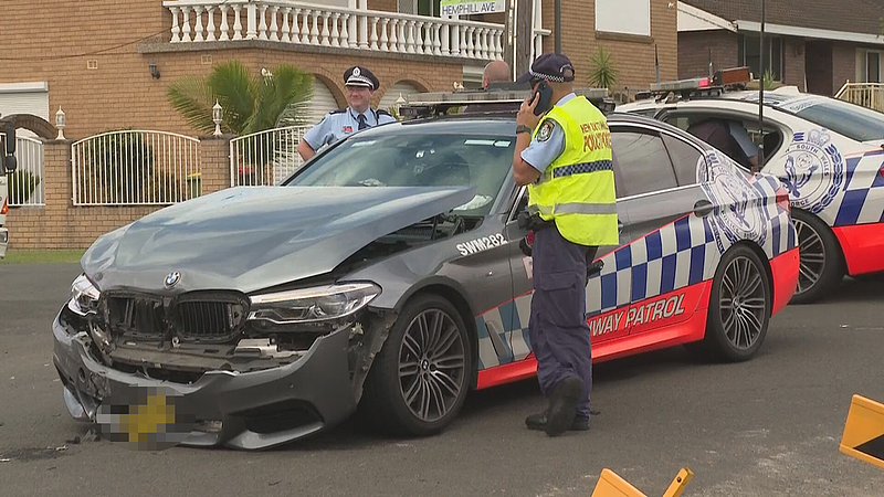 悉尼警车十字路口撞上小车，1警员受伤送医！监控画面曝光（视频/组图） - 3