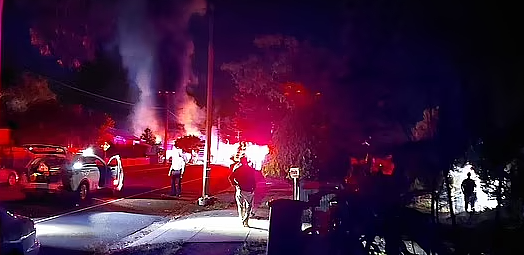 悉尼加油站爆炸！现场火光冲天，多辆汽车被烧毁，60名消防员赶抵救援（视频/组图） - 3