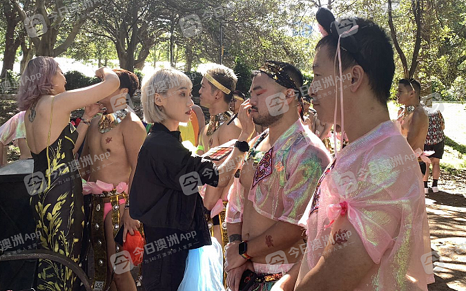悉尼同性恋狂欢节游行盛大回归！艾博年亮相创造历史，华人方阵引爆全场（视频/组图） - 84